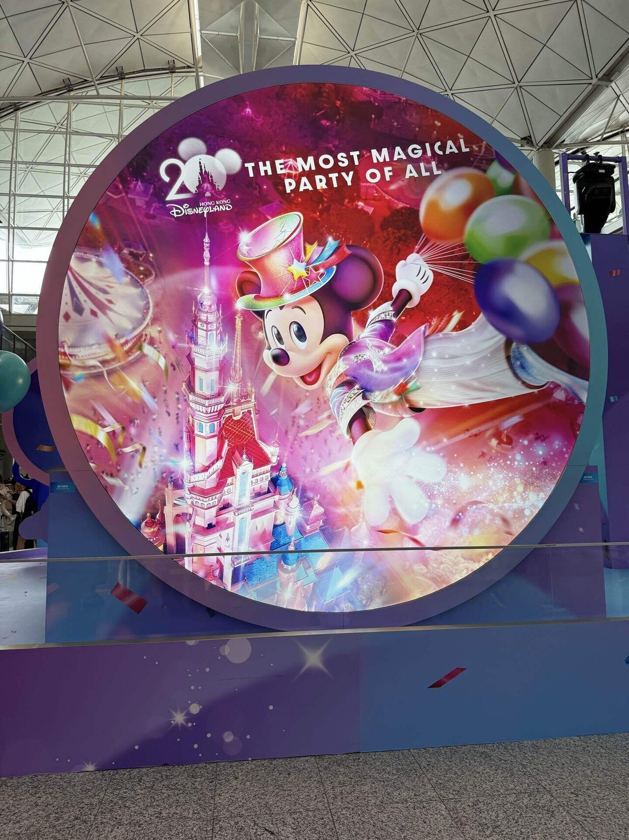 祝20周年！香港ディズニー】20周年ショー・装飾・グッズのすべて