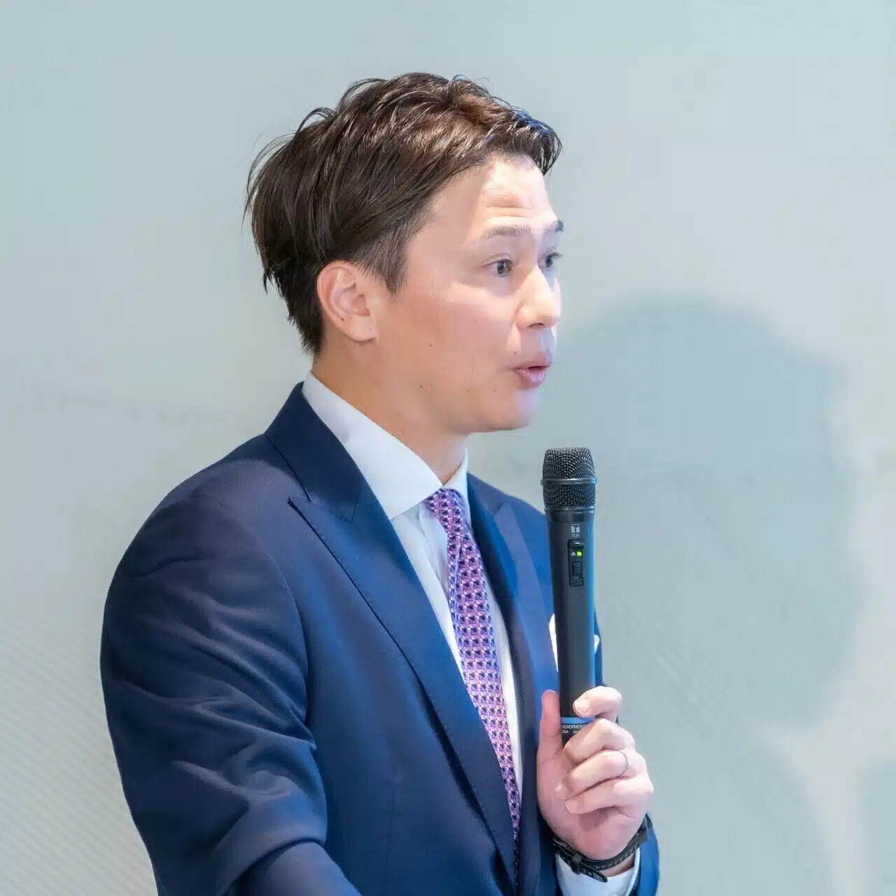 中英行_Vision Base株式会社