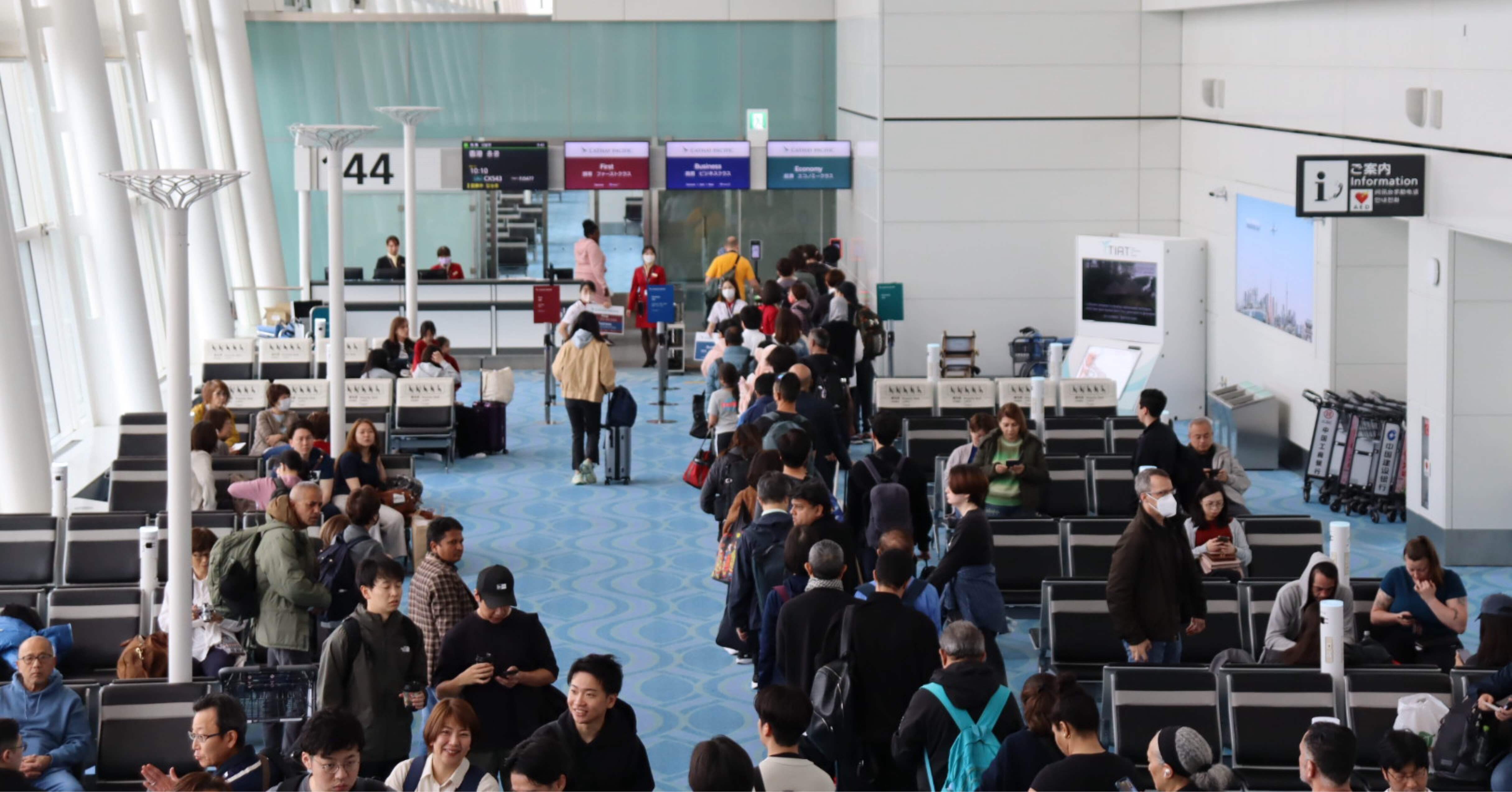 キャセイ】CX543便[羽田→香港] エコノミークラス搭乗記【ステータス