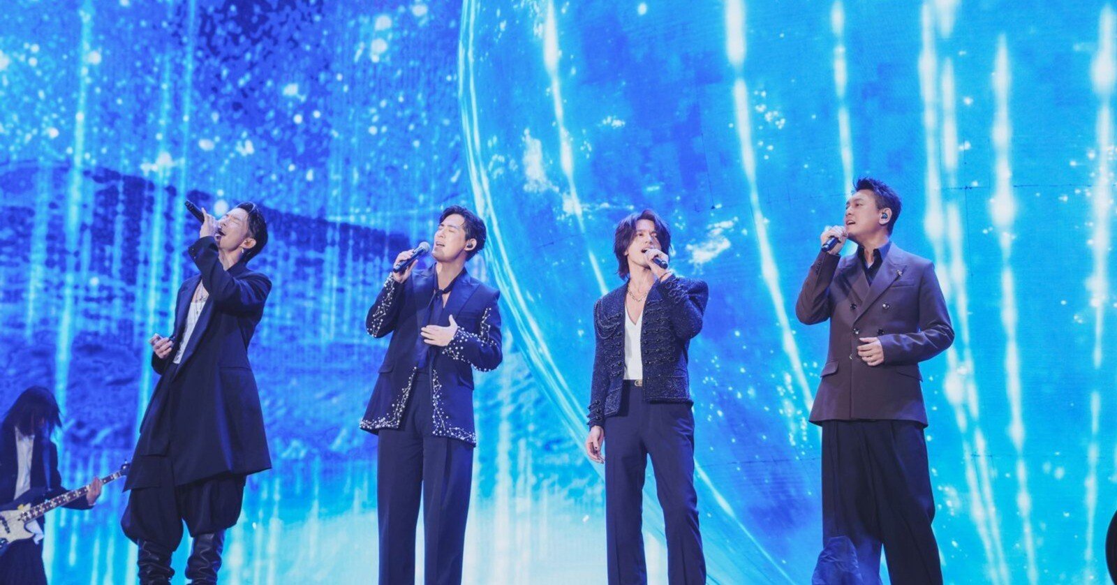 F4ツアー計画が浮上！メンバーが1人欠けて「F3」に！！｜しゃんまお