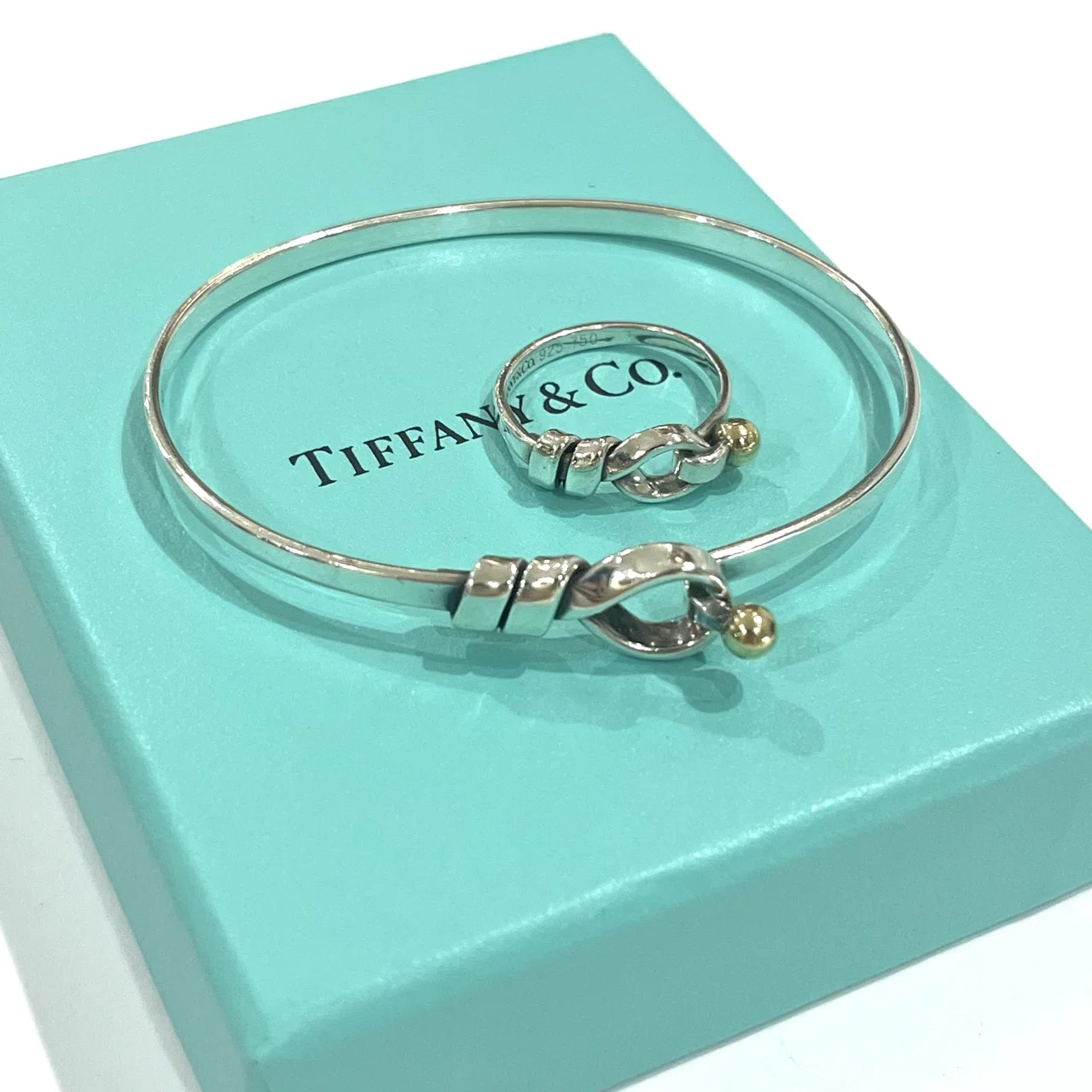 クリスマスに贈る、ヴィンテージTIFFANY&CO.時を超えるペアリング特集