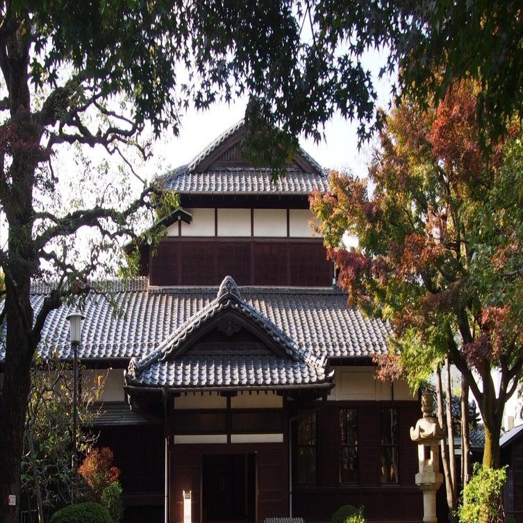 近代の豪邸。旧朝倉家住宅の美しい庭園。｜niwa_emon