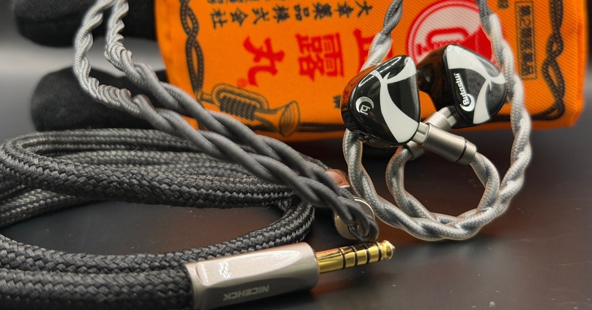 Night Oblivion Butastur 感想 〜グラスさんの嫁イヤホン、聴かせて