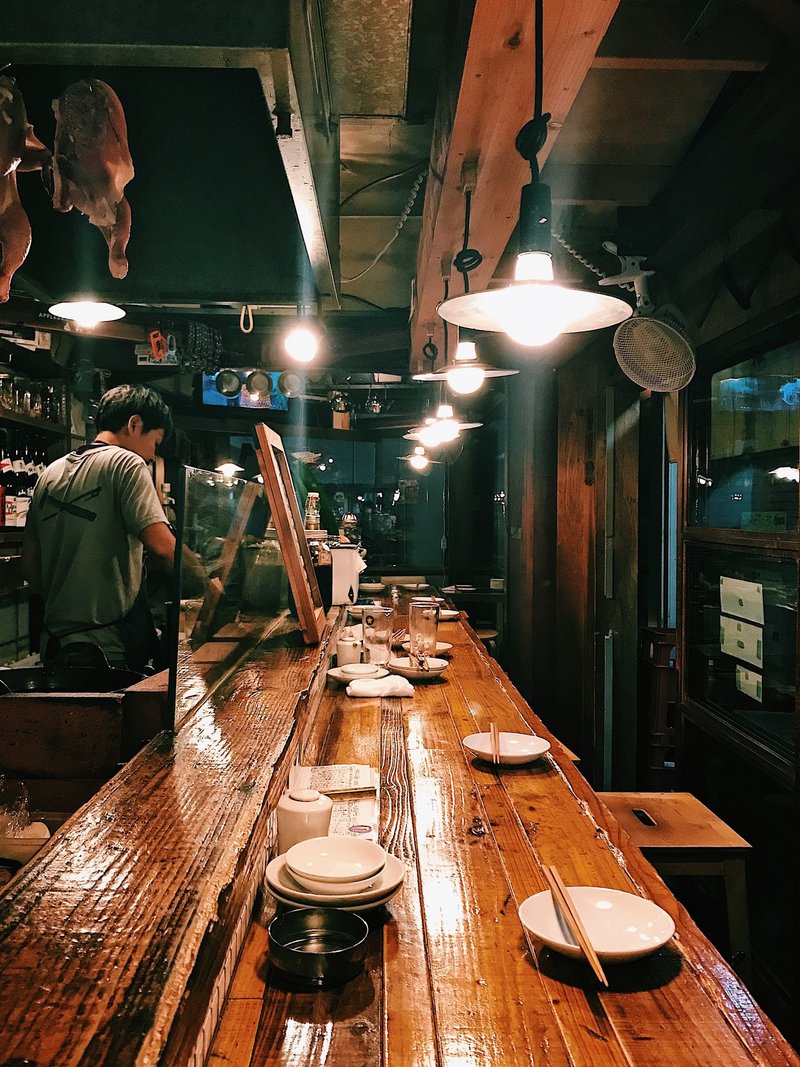 黒いおでんと 不安を飲み込んだ夜のこと 記憶に残る呑み屋 01 高円寺 空き屋 あかしゆか Note 黒いおでんと 不安を飲み込んだ夜のこと 記憶に残る呑み屋 01 高円寺 空き屋 あかしゆか Note