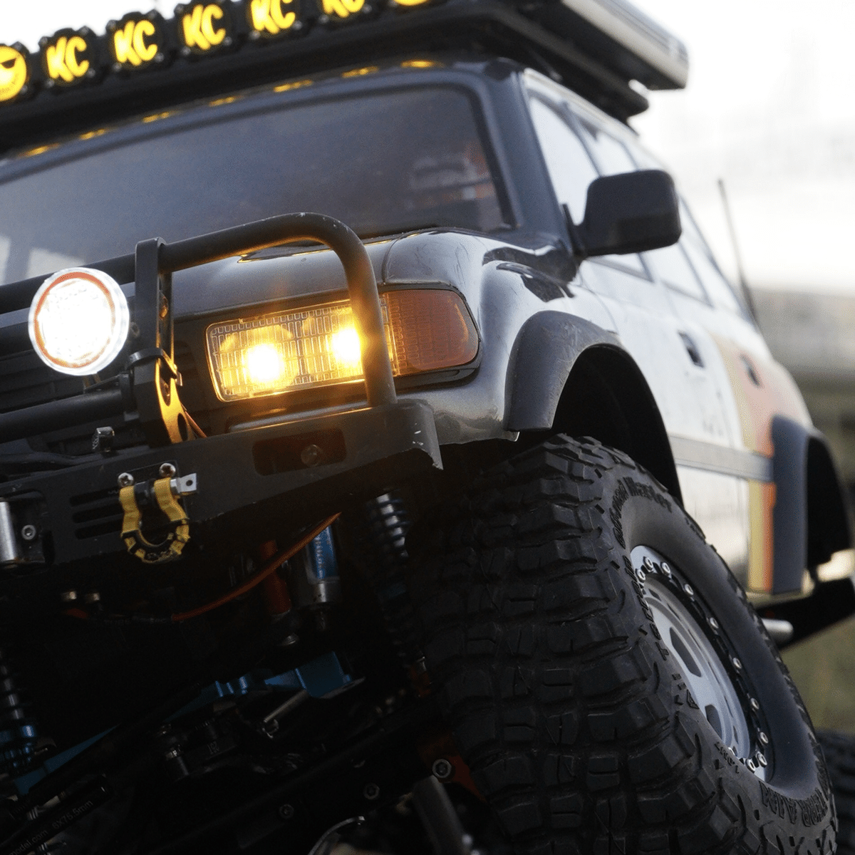 ランドクルーザー80を買った感想とリアルレビュー | FMS 1/10 FCX10