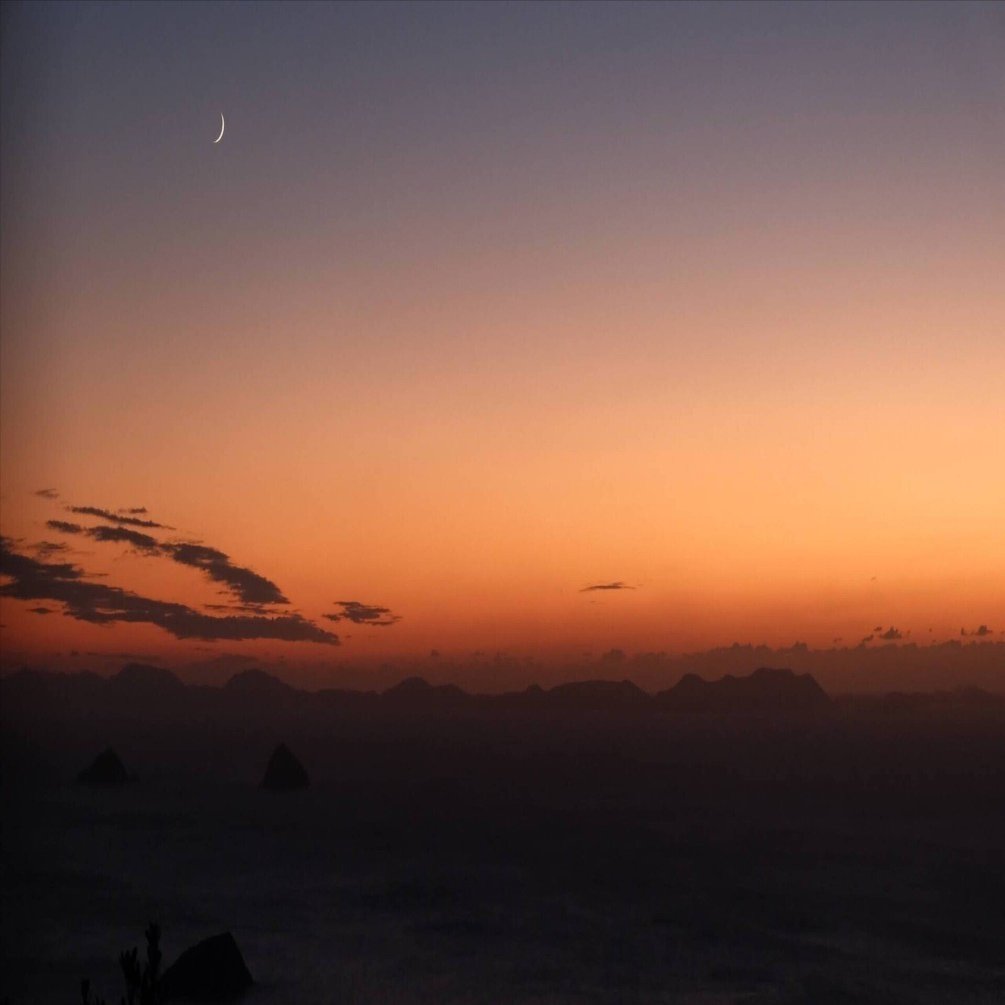 202511_10月26日の夕月夜｜みえ山