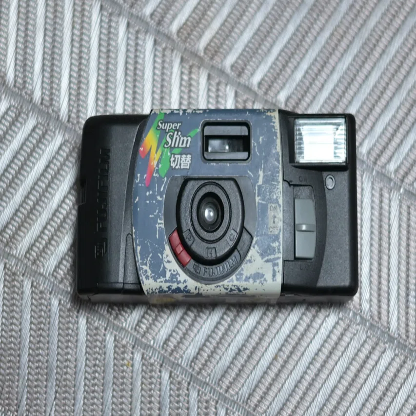 『使用済み』使い捨てカメラFUJICOLOR FOTOJACK Amazon | 富士フイルム フジカラーレンズ付フィルム 写ルンです
