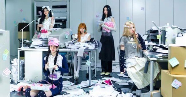 アイドル ILLIT NOT CUTE ANYMORE L/S T-SHIRT ILLIT NOT CUTE ANYMORE MDロンT Mサイズ - メルカリ