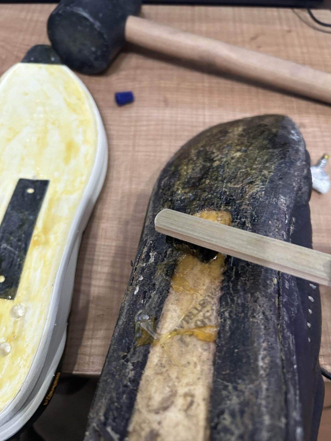 VISVIM FBTの剥がれたソールをスワップして再生してみる｜ある