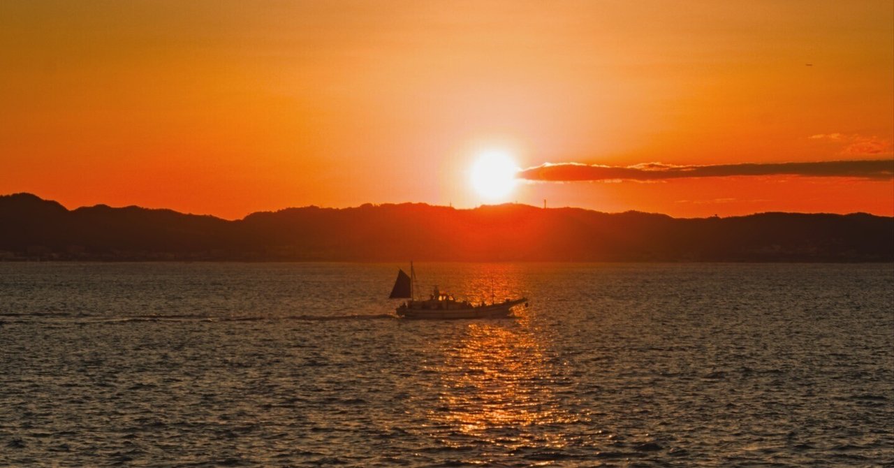 早朝の江の島（秋）｜アル