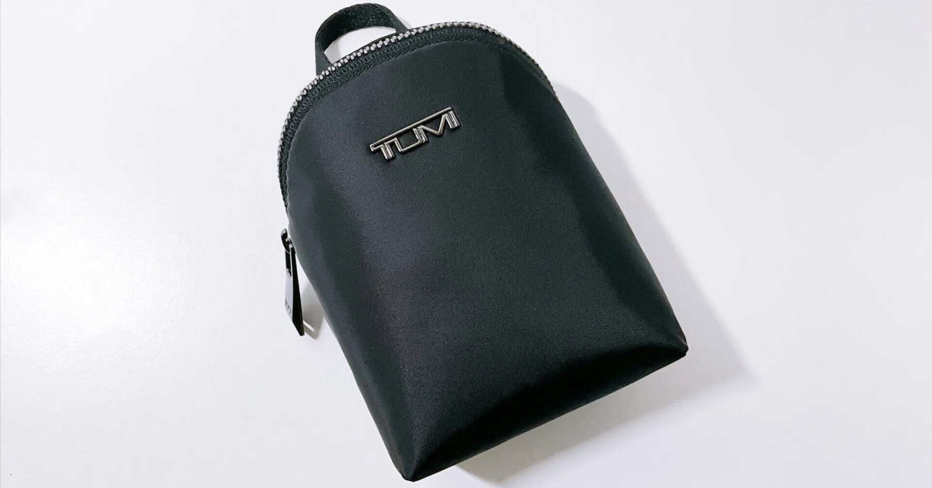 A6サイズの小型ポーチ】TUMI「チャーム・ポーチ」レビュー【ファスナー