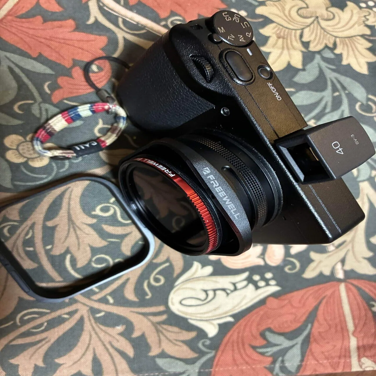 Freewell GRIIIx Real Lens Hood｜フランコ・本棚
