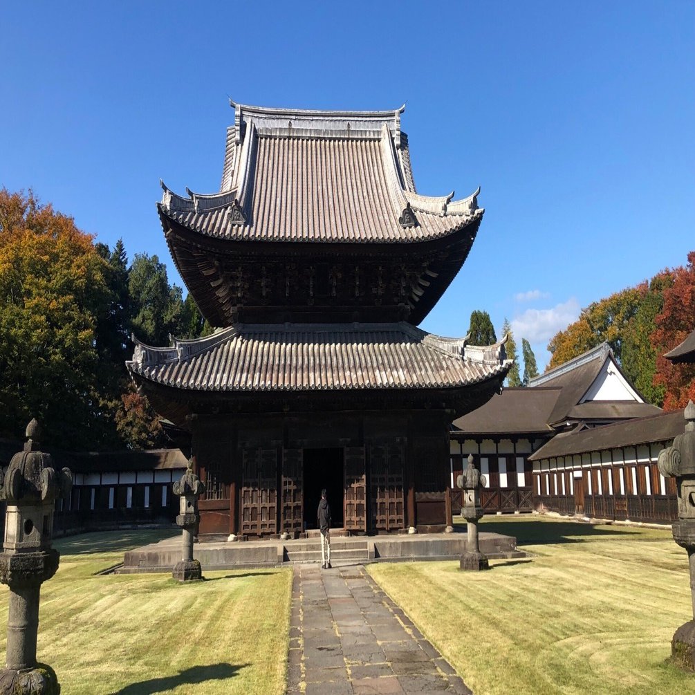 サイズ感は違うけど、なんとなく法隆寺に雰囲気が似ている国宝「瑞龍寺