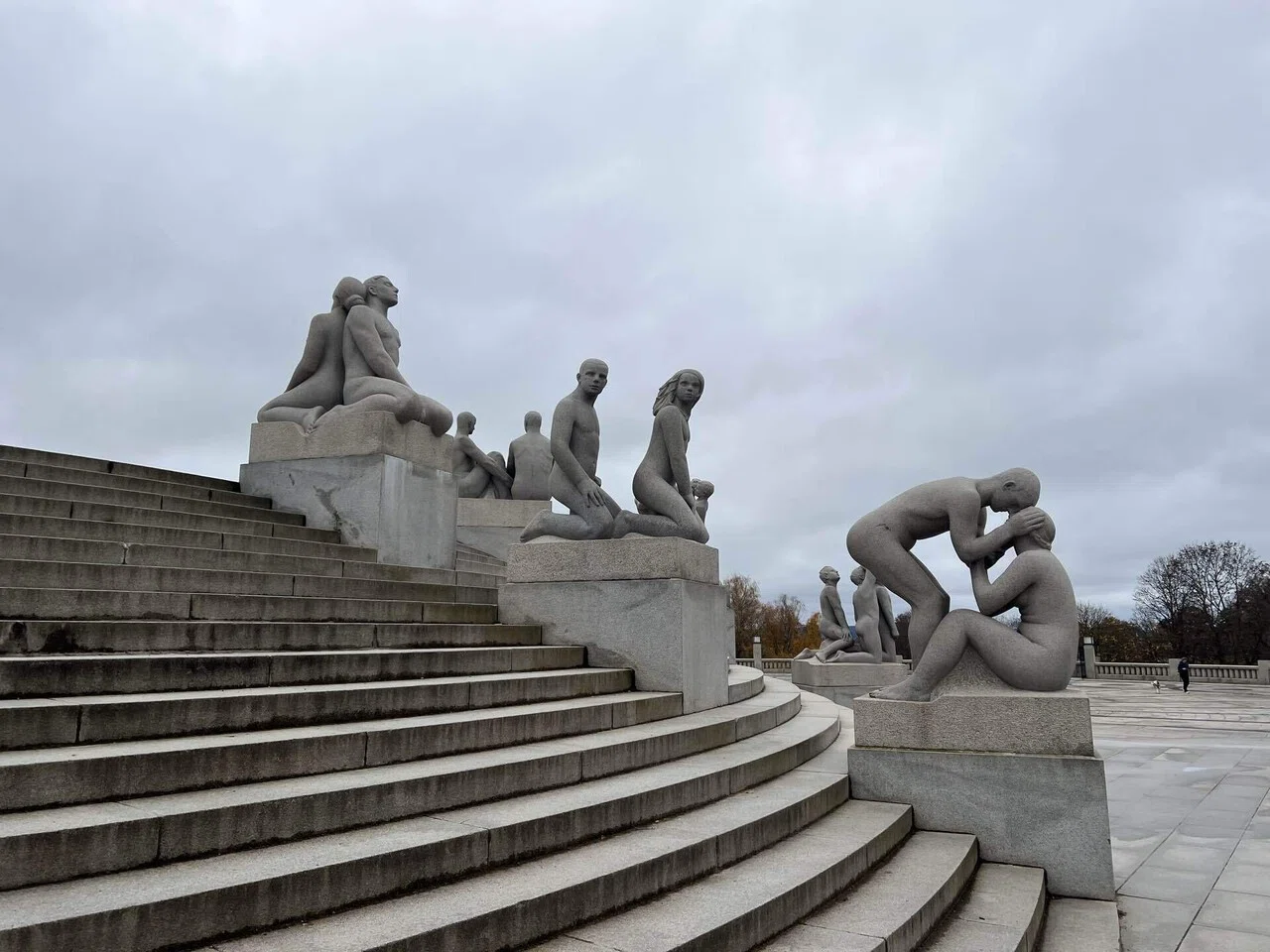 ヴィーゲラン彫刻公園の行き方｜オスロを散歩｜ノルウェー｜がんばる
