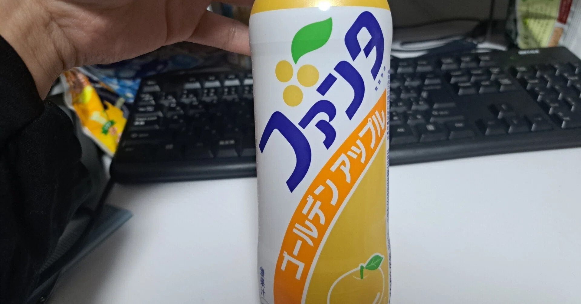 食】ファンタゴールデンアップル｜ジロ頭巾