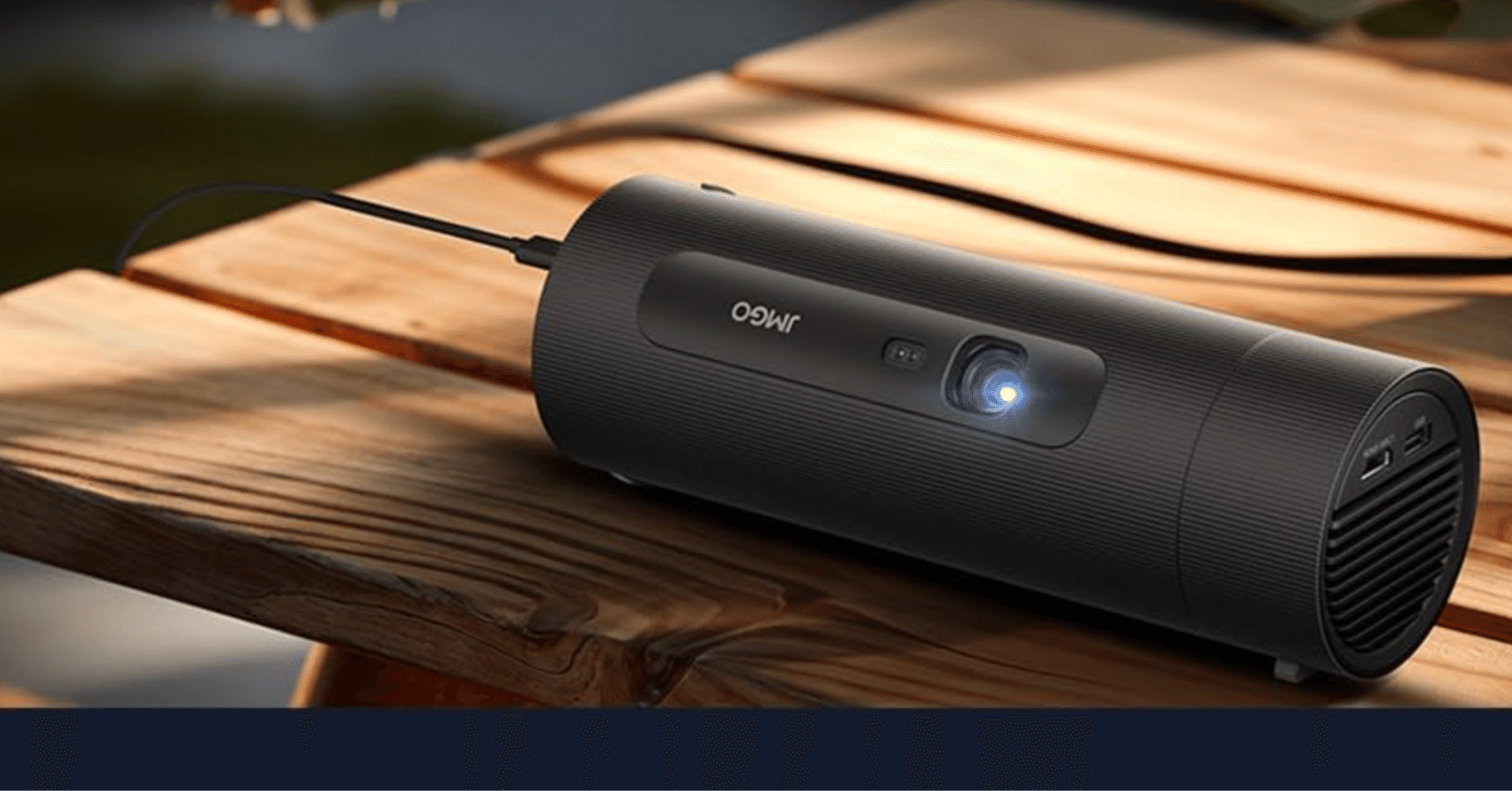 JMGO PicoFlixレビュー】420ISOルーメン×バッテリー4.5時間。回転