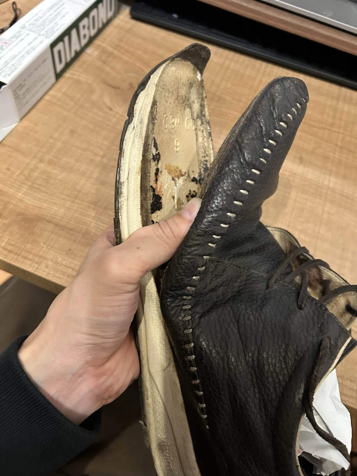 VISVIM FBTの剥がれたソールをスワップして再生してみる｜ある 