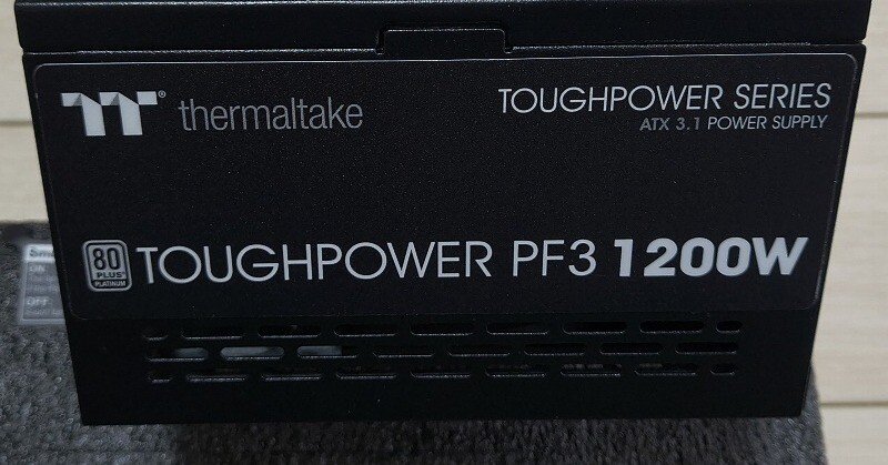 大容量1200WでコンパクトなATX電源：Thermaltake TOUGHPOWER PF3 1200W