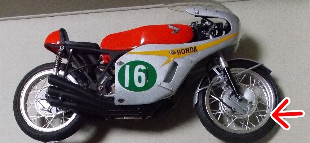 タミヤ Honda RC166」のホイールは、人生に必要なすべてを教えて