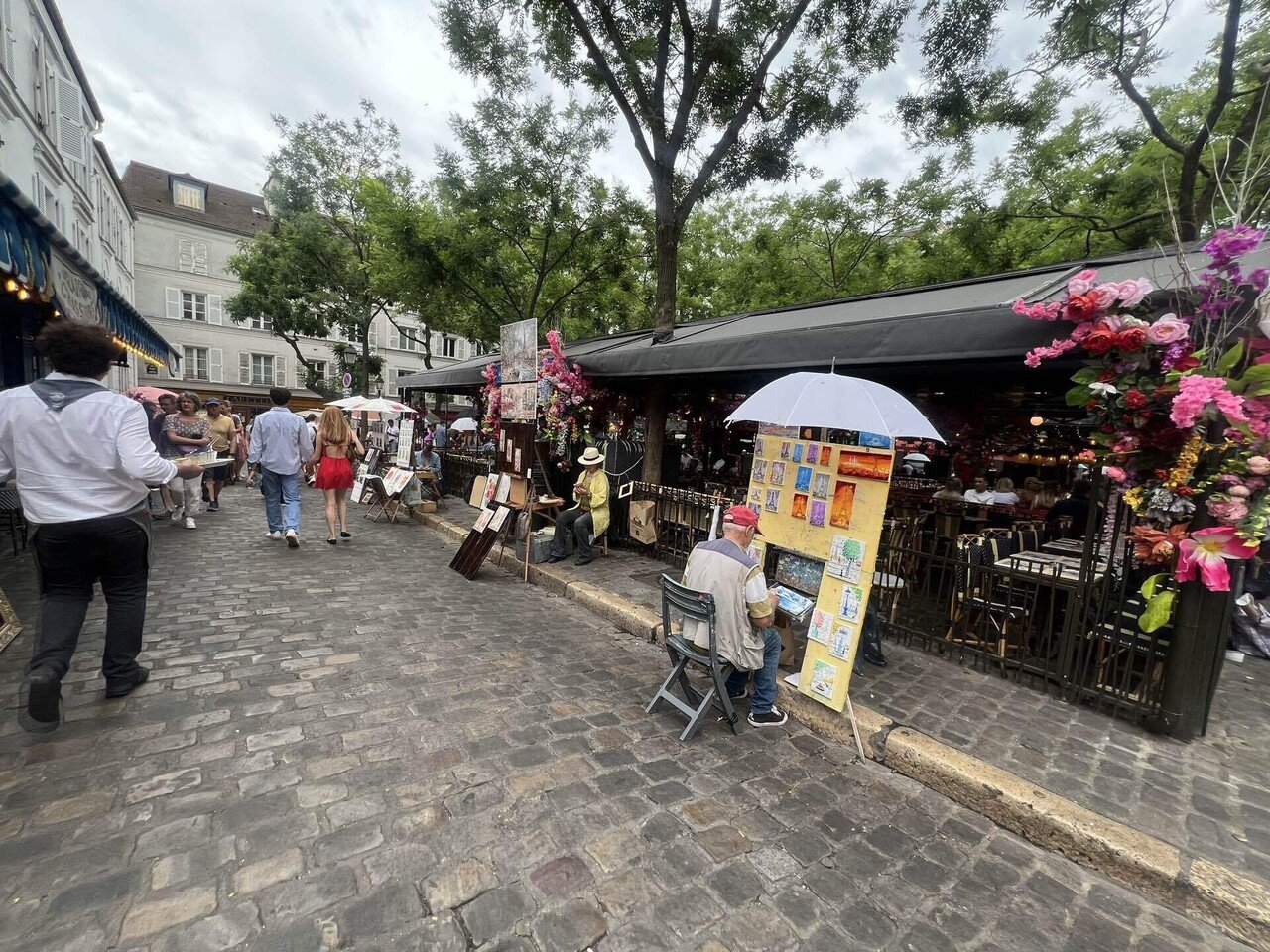 芸術と刺激の街 モンマルトル｜母と娘のパリ日記2025-11｜nana｜母と娘