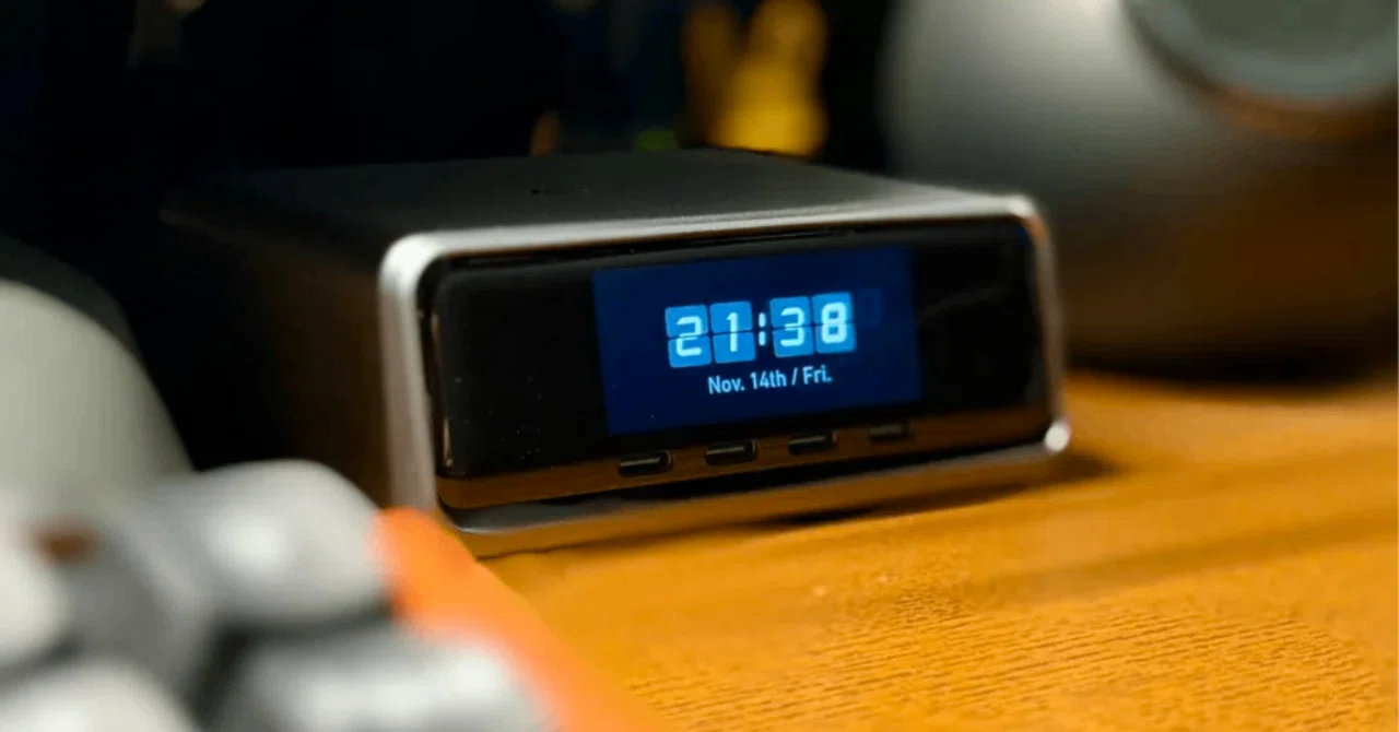 ブログ】ハイエンド充電ステーション『Anker Prime Charger（250W, 6 