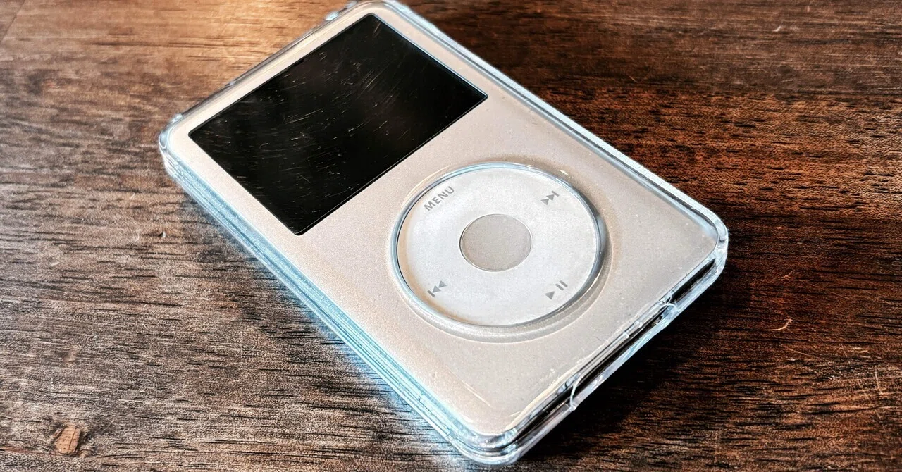 iPod classic復活計画】SSD換装＆バッテリー交換で令和に蘇る音楽 
