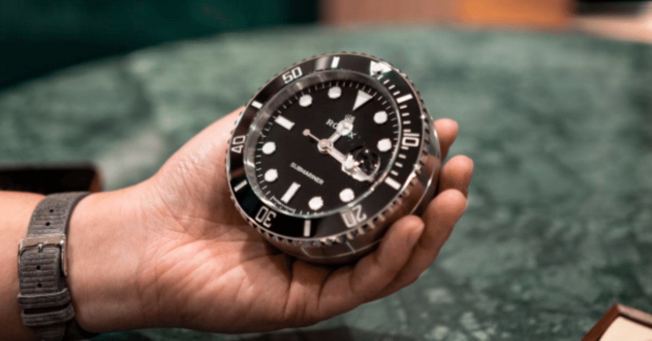 2025年11月15日最新】ロレックス「サブマリーナー デイト デスク