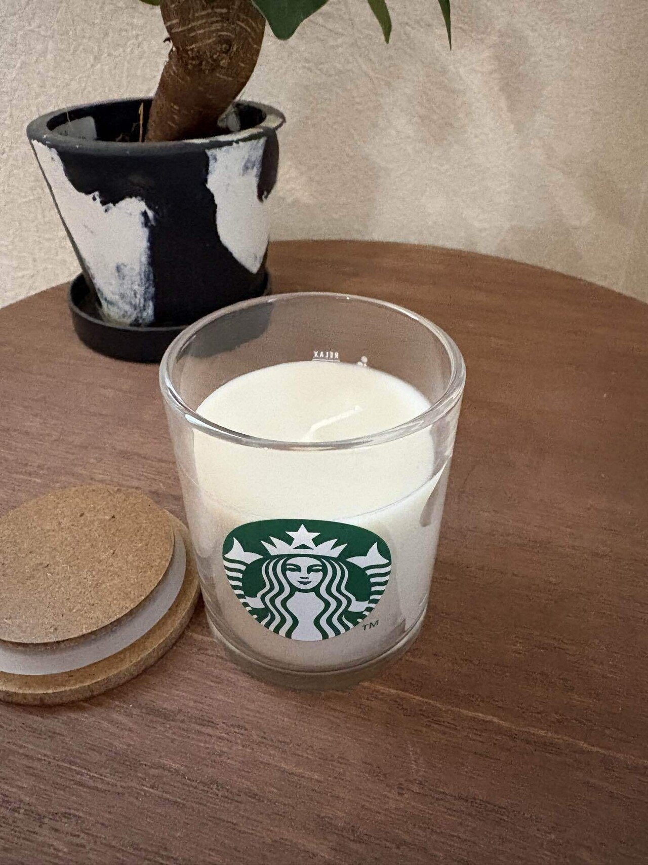 スタバのホリデーキャンドル買っちまった｜ずっと健康でいたい太郎さん