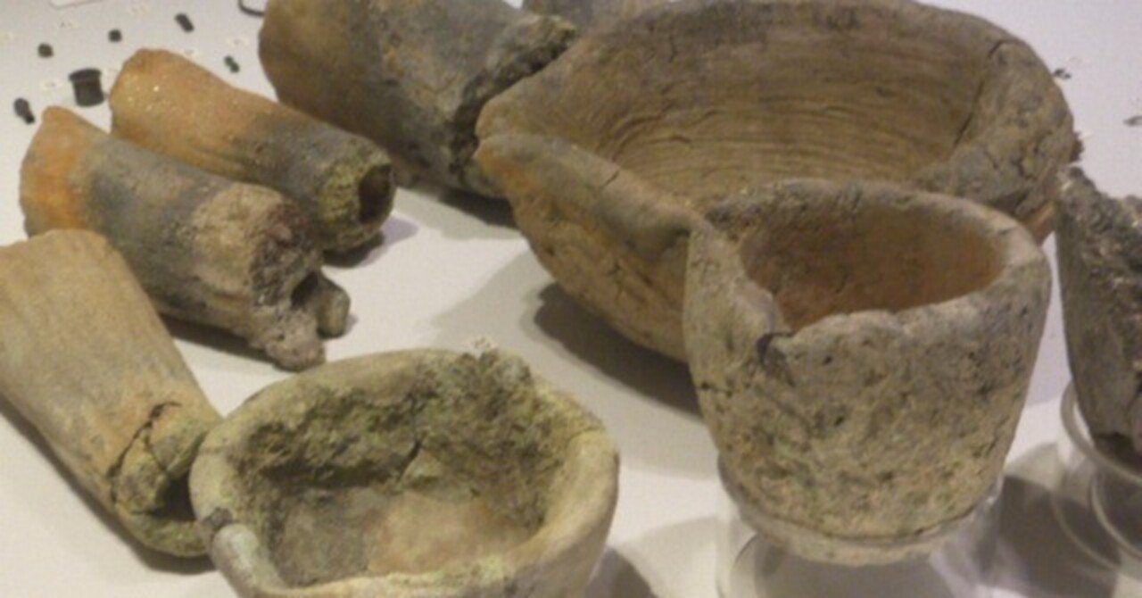 飛鳥池工房遺跡から出土した主要な出土品643点が重要文化財に指定され