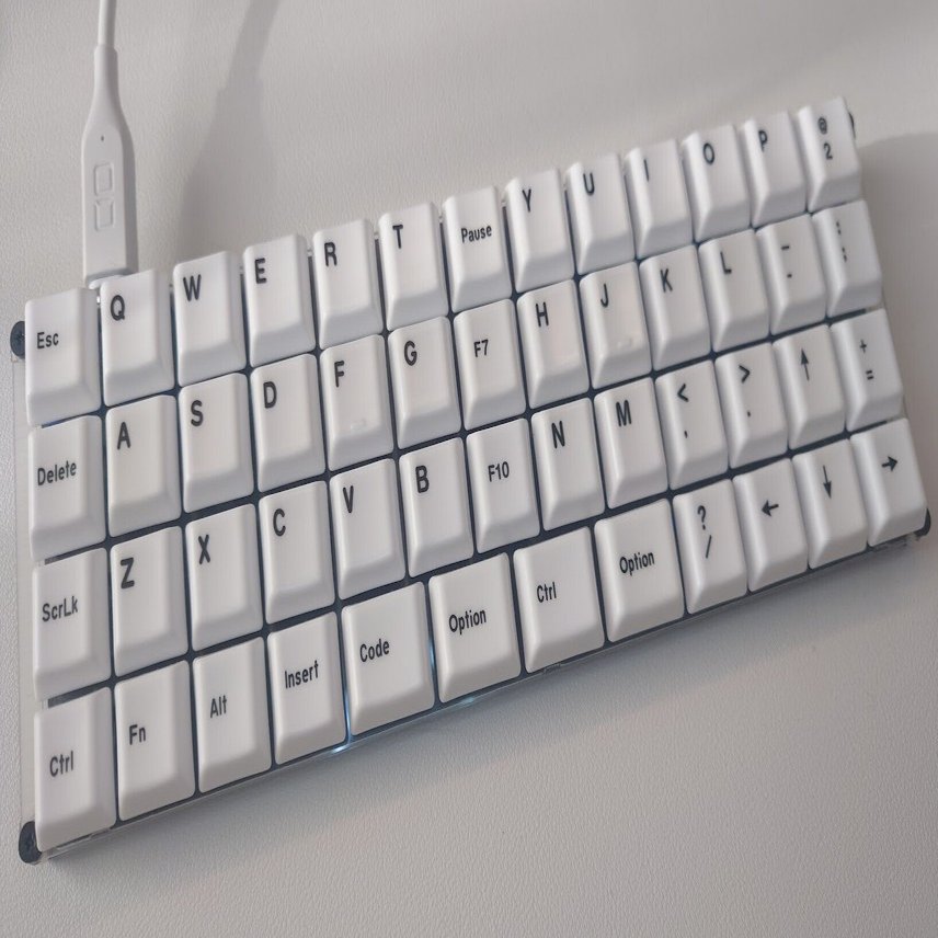 GoForty OrthoとCerakey」ロープロファイルオーソリニア40%キーボード