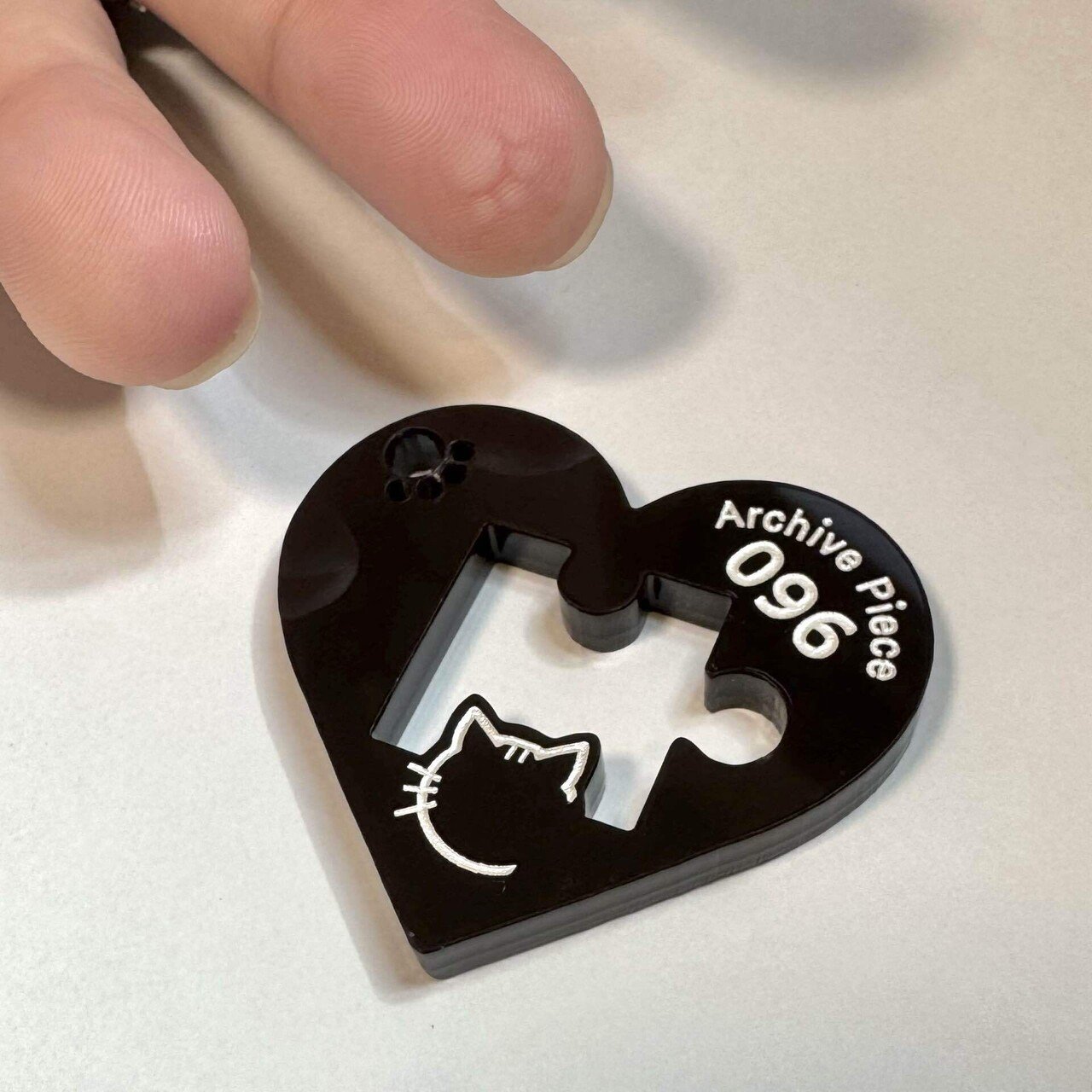 【かな】黒柳能生 缶バッチ、ピックセット Archive Piece｜黒柳 能生 公式note