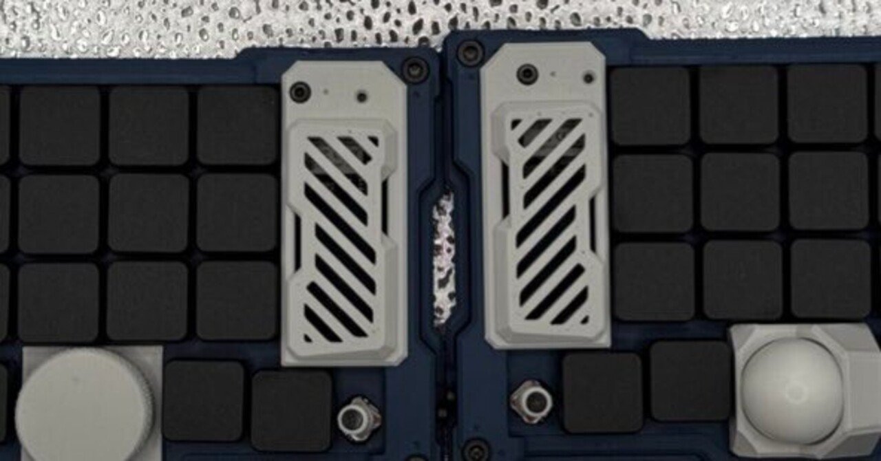 MeKaBu 自作キーボード 分割キーボード MeKaBuキーボード〜分割・無線・モジュールシステムのスゴいやつ｜すのー