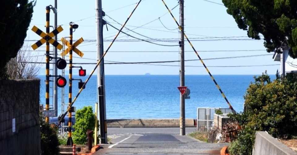 下り坂の踏切探しと 福江 の海辺 うえだしんのすけ Note 下り坂の踏切探しと 福江 の海辺 うえだしんのすけ Note