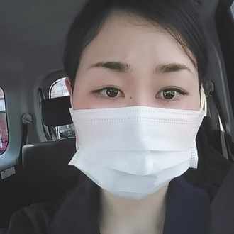 始めて投稿します 久しぶりに眠れない夜 と言っても もう新聞屋さんのバイクの音が聞こえてきそうな時間 夜 は良からぬ考えが浮かんできそうだけども 今日はお昼寝してしまった分の眠れない夜だから 良しとしよう べぇ Note