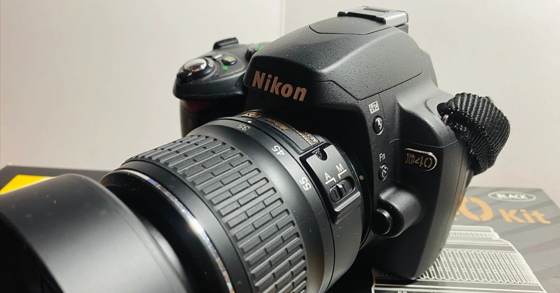 Nikon D40 デジタル一眼レフカメラ 本体とバッテリー付き 約20年前のデジタル一眼レフカメラ｜ニコンD40｜再稼働確認編｜なこ