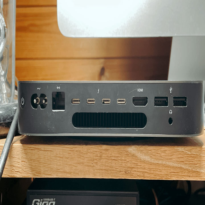 Mac mini 2018 ジャンク品 またまたジャンク!? ハイスペックMac mini 2018を買ってみた！｜しーし