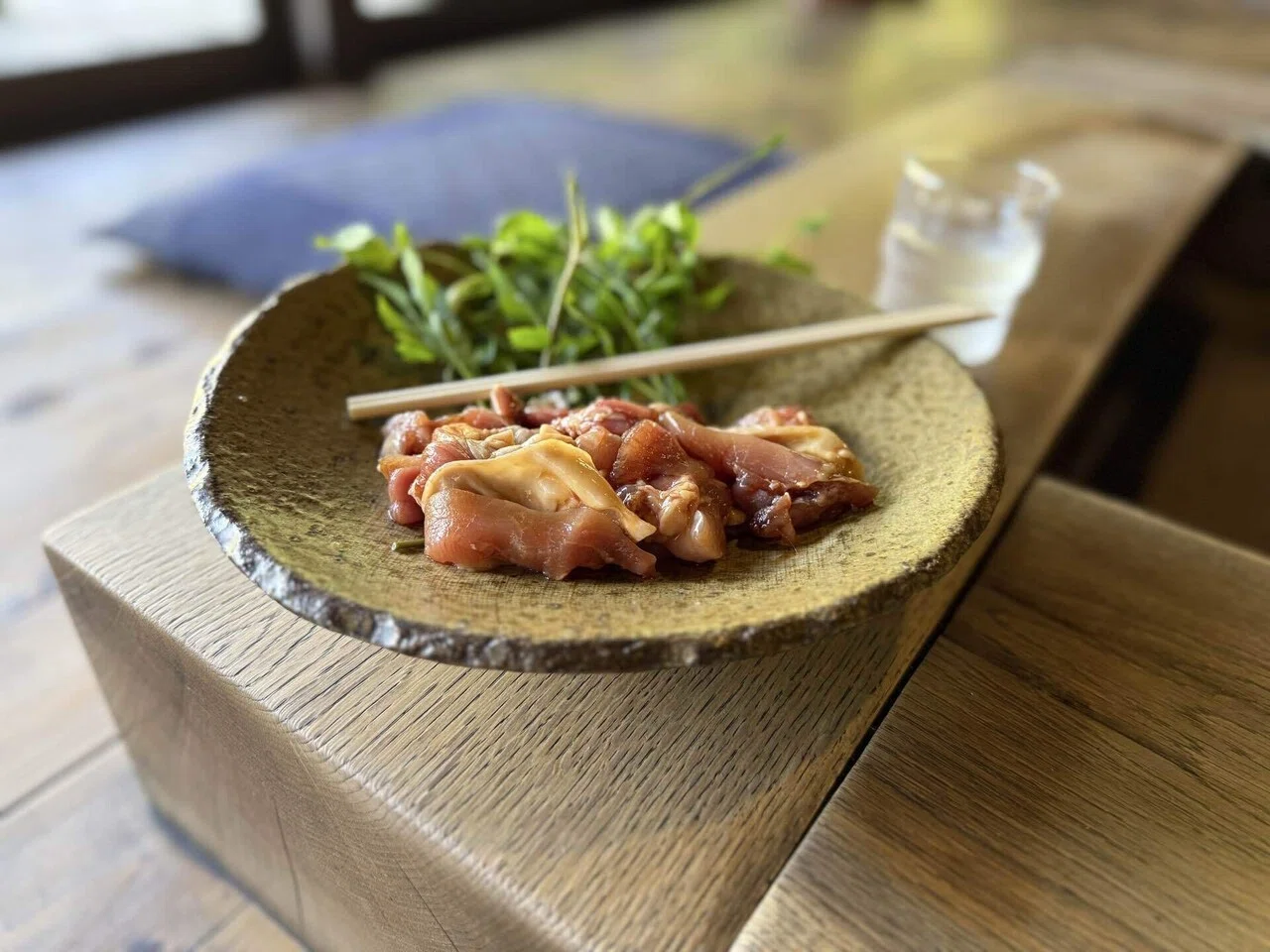 第46食 山奥の囲炉裏で絶品地鶏を焼く 【炭火焼ふかせ】 愛媛グルメ
