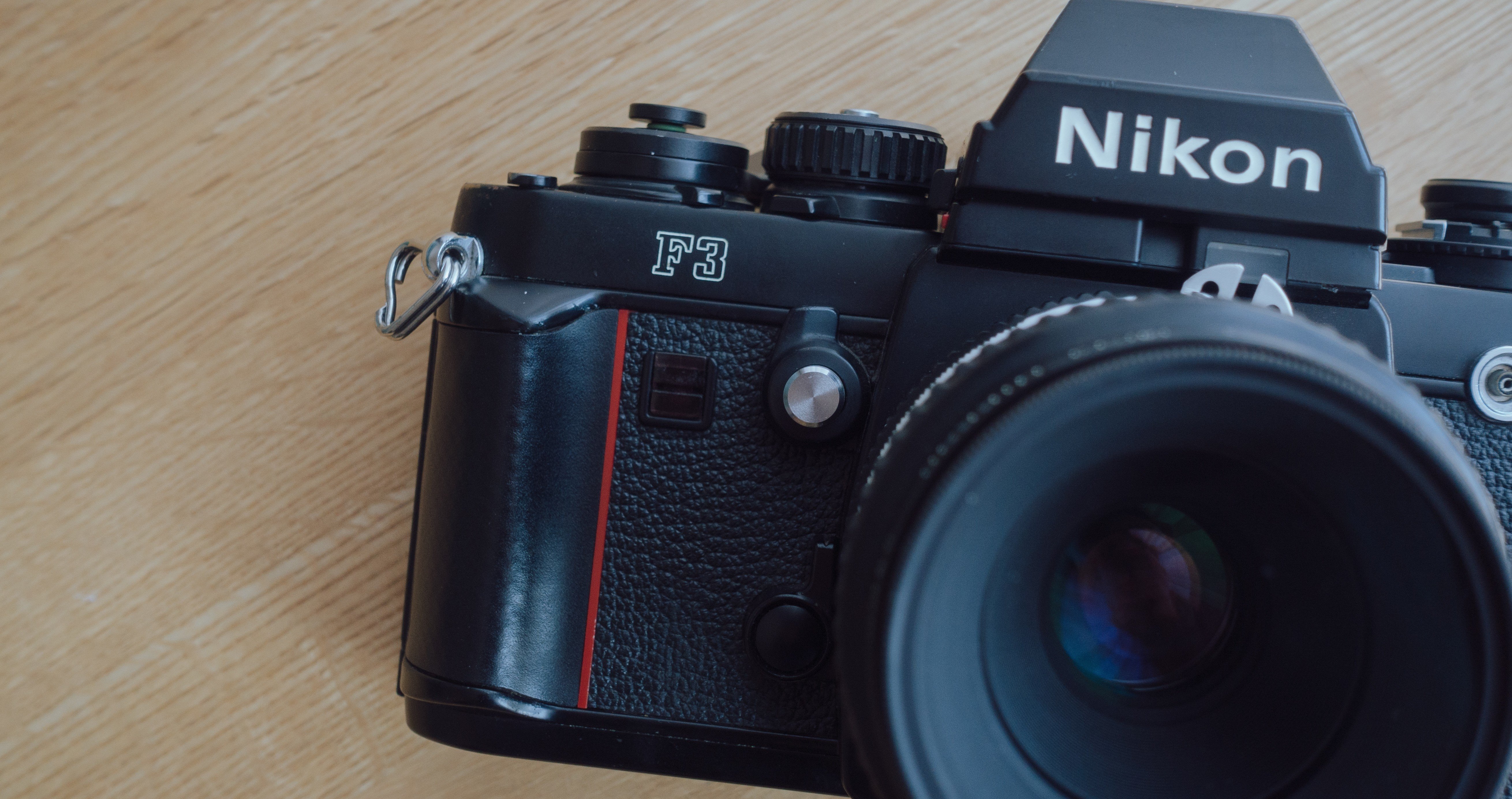 Nikon F3 + Micro-NIKKOR 55mm F2.8
