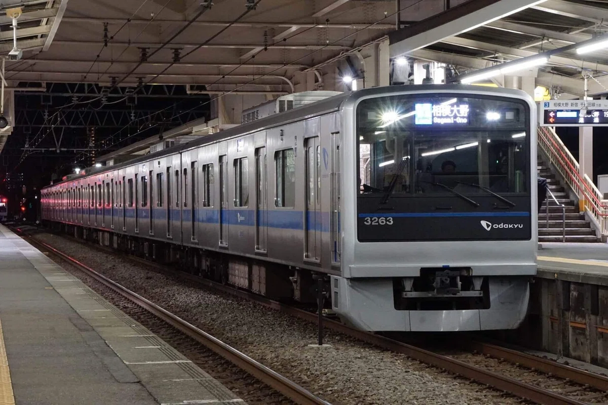輝く銀色ワイパー｜ぽてとれ