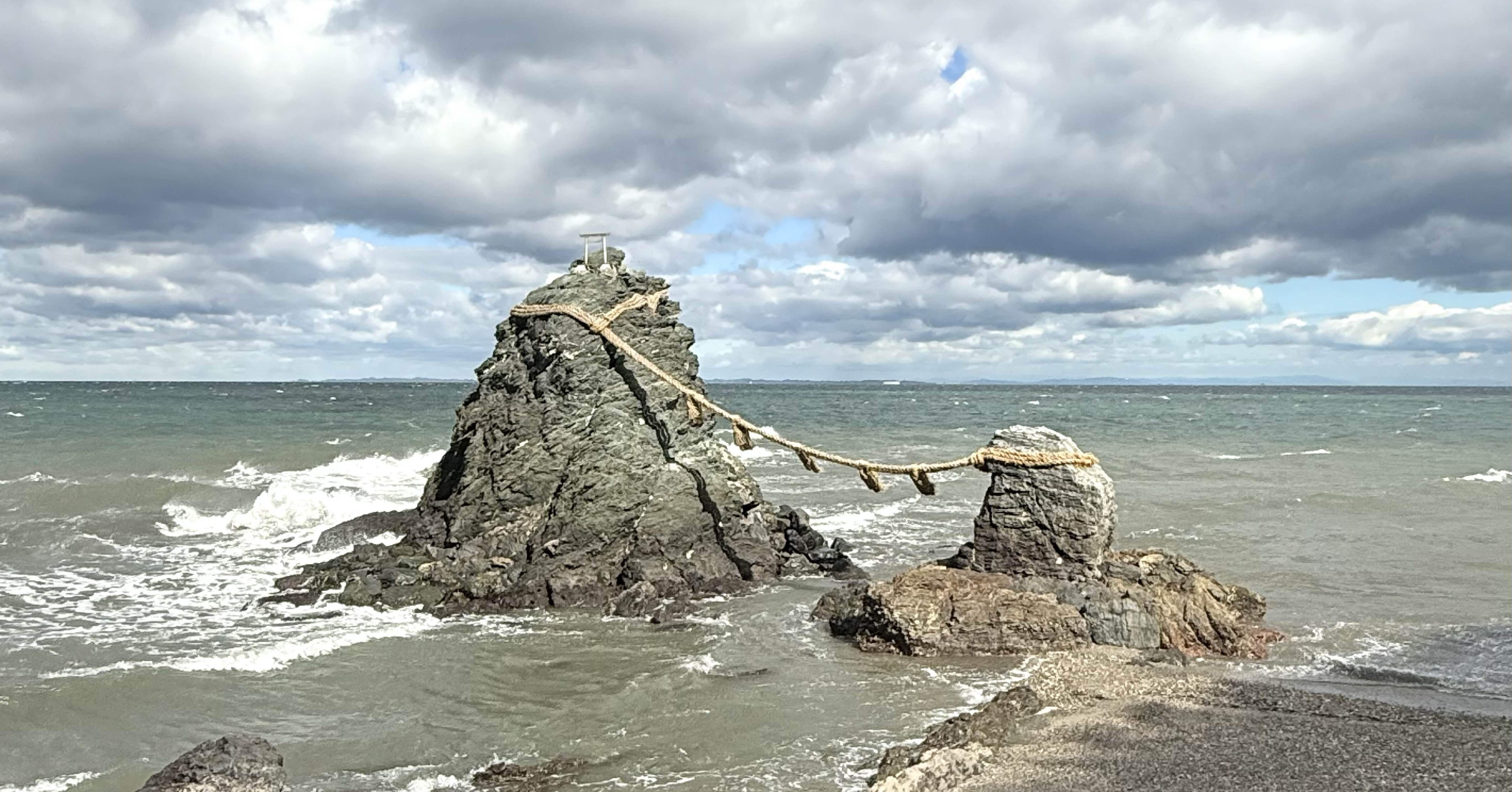 伊勢ひとり旅 1日め（午前：夫婦岩〜二見興玉神社）｜Chie