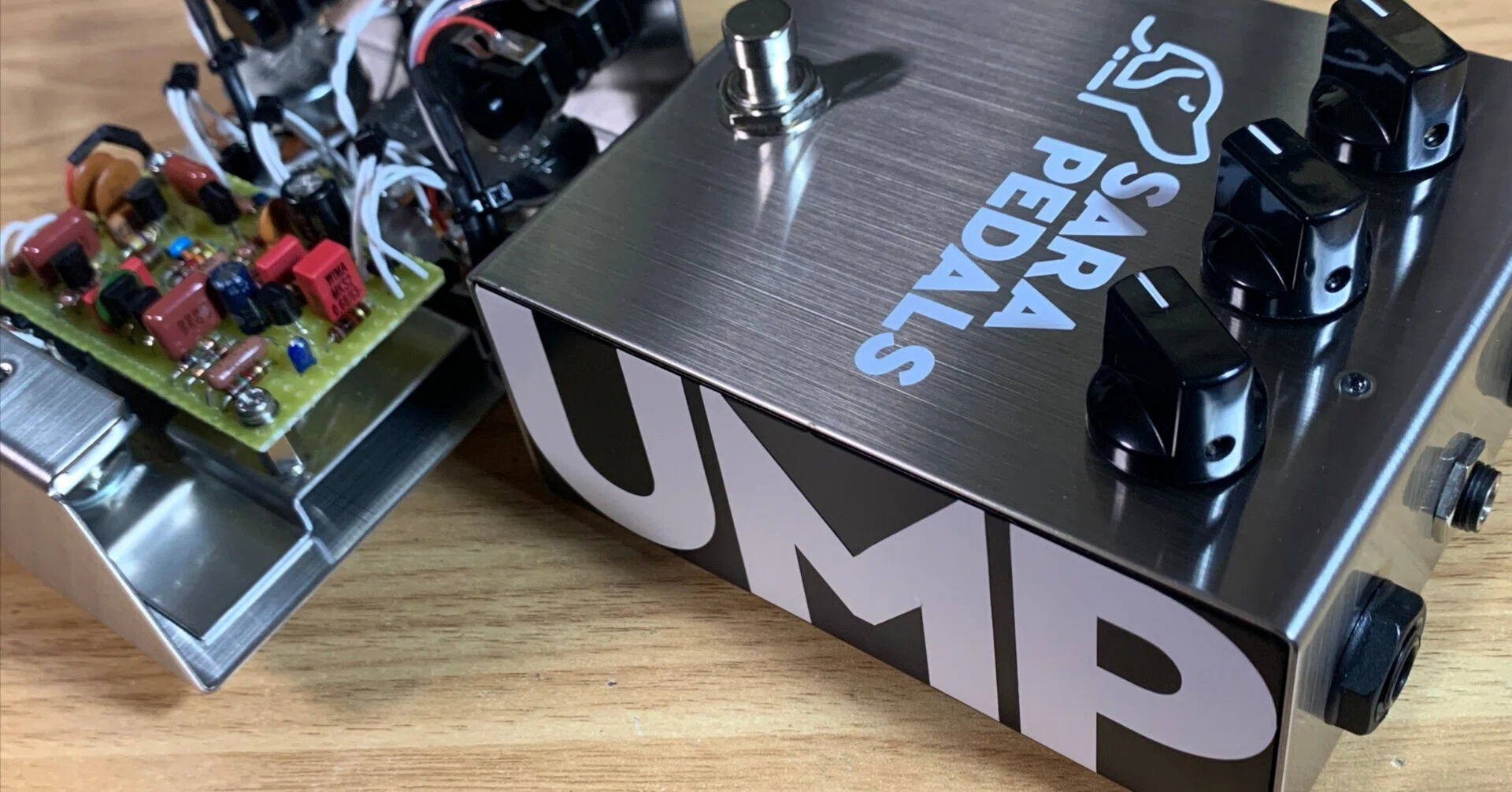UMP Fuzz｜sarapedals