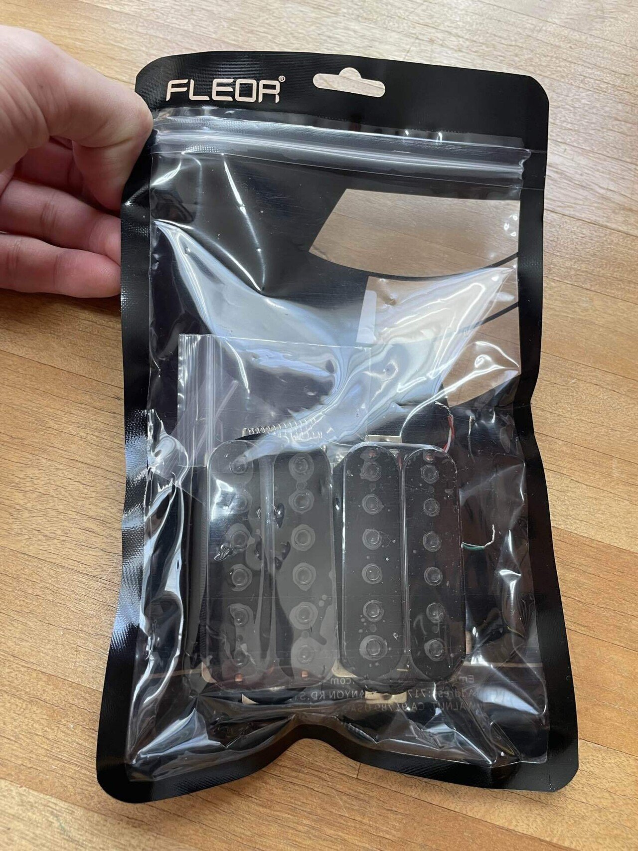 Hex Guitars N400にFLEORのピックアップを取り付ける｜不死鳥