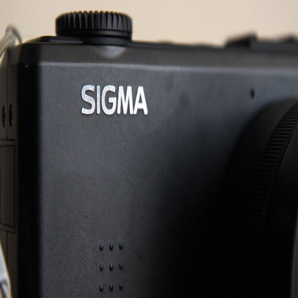 魅惑の変態カメラ、Foveonの魔力｜アクセル