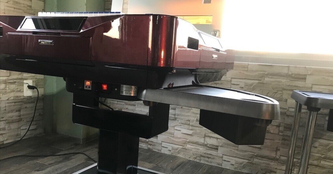 ボードゲーム界で最も自動化された麻雀専用装置「全自動麻雀卓」の