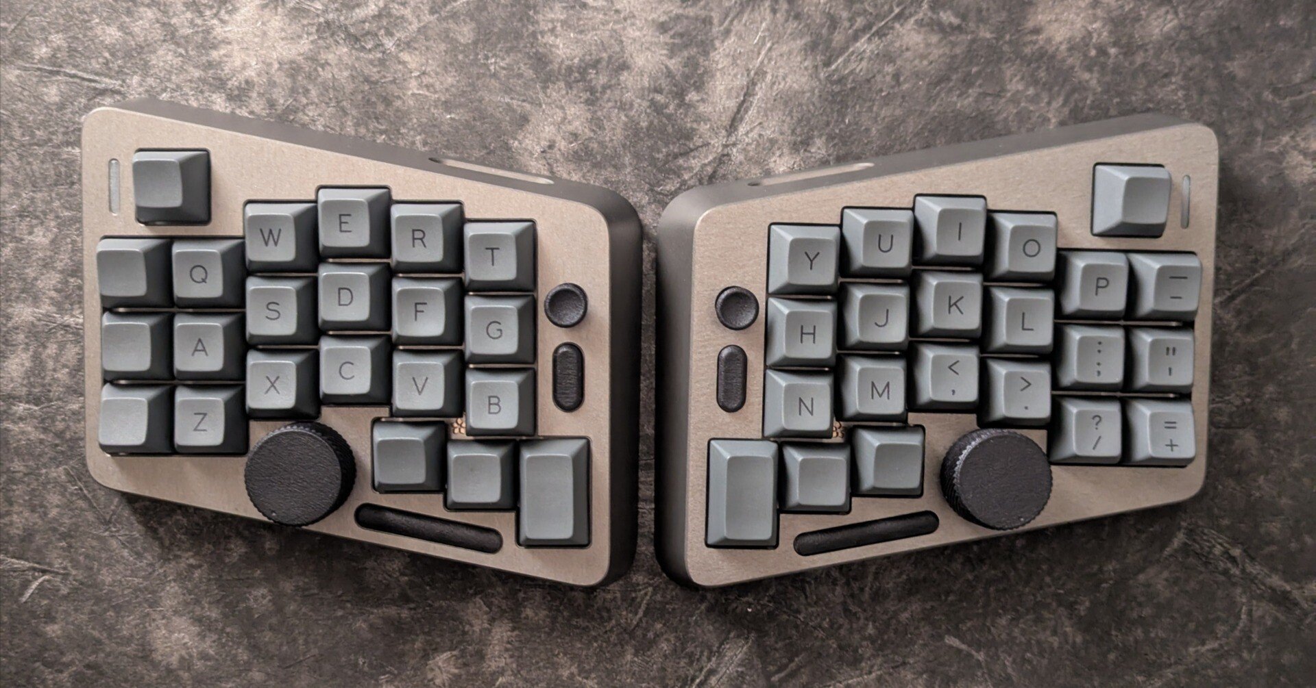 仕事で普段使っているキーボードの紹介｜ぴろりどん