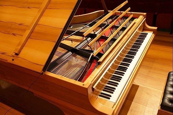 ❤本物ピアノの音色や弾き心地を忠実に再現❣ピアノと同じ88鍵♪❤ロールピアノ ❤️本物のピアノの音色や弾き心地を忠実に再現❣ピアノと