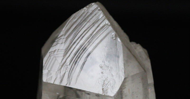 ✨幻のウラル産レムリアン水晶 — その神聖さと希少性について｜ロシア