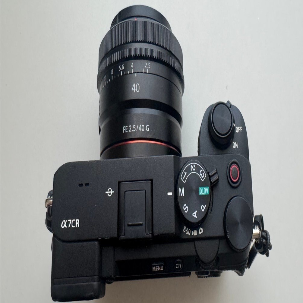 【ほぼ新品】Sony FE 40mm F2.5 G レンズ 本体 カメラレンズ FE 40mm F2.5 G SEL40F25G [ソニーE /単焦点レンズ] SONY