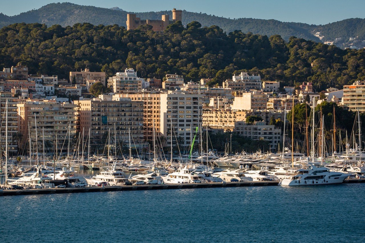 パルマ デ マヨルカ港 Zenpaku Note パルマ デ マヨルカ港 Zenpaku Note