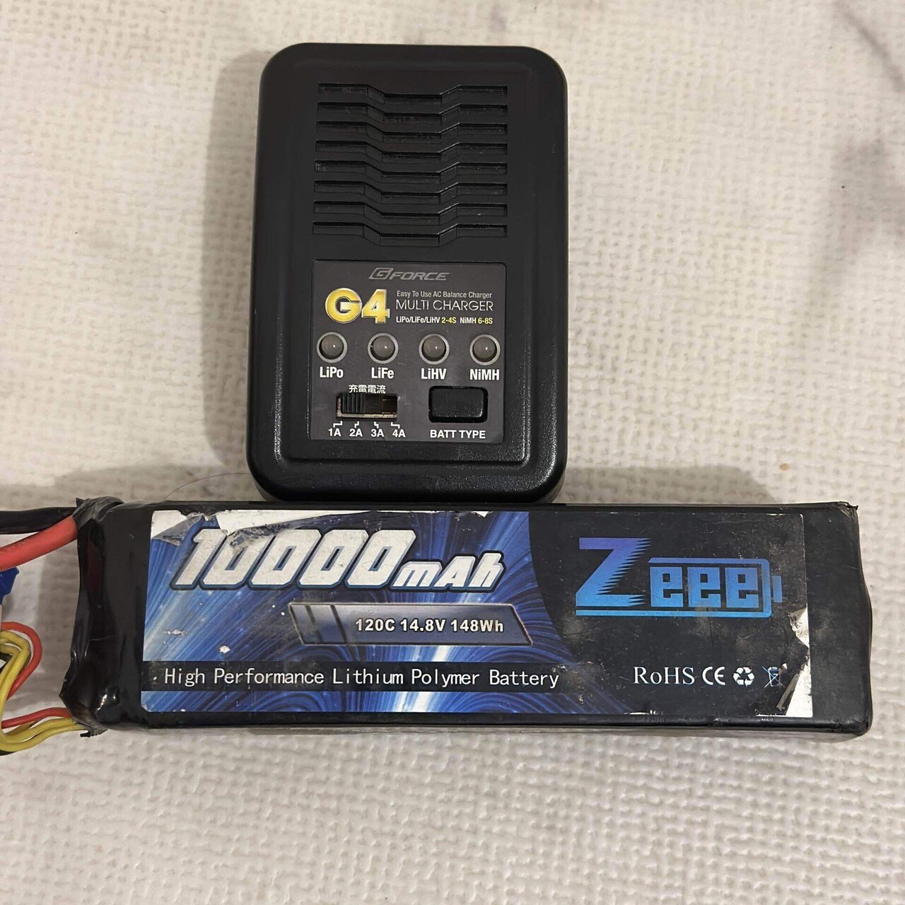 ラジコンバッテリーリフェ４本、リフェ充電器 1台でほぼ全種類のラジコンバッテリー充電が完結。私が愛用している